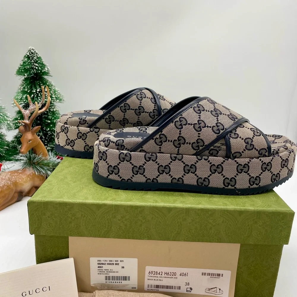 Gucci Beige GG Canvas Platform Slides with Black Trim - Picture 4 of 13